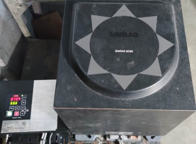 SIMRAD GC80-85 Gyrocompass